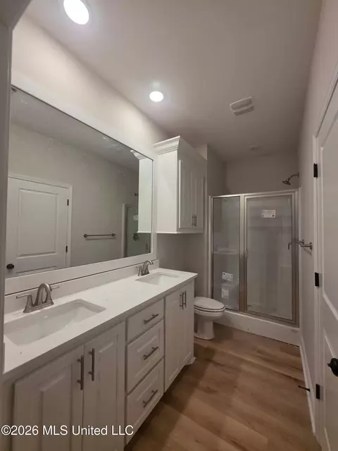 Bath - 359 Willow Way, Canton, MS 39046 photo 2 of 2