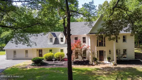 5805 S Manor Cv, Olive Branch, MS 38654