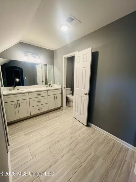 Bath - 3817 Stage Rd, Coldwater, MS 38618 photo 8 of 8