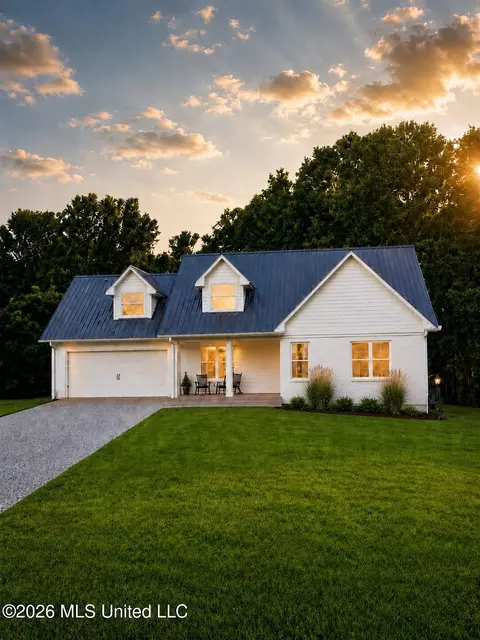 3817 Stage Rd, Coldwater, MS 38618