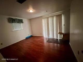 Living - 1748 Hamilton Blvd, Jackson, MS 39213 photo 1 of 1
