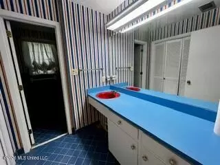 Bath - 1748 Hamilton Blvd, Jackson, MS 39213 photo 1 of 1