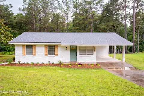 974 Yeates Subdivision Rd, Starkville, MS 39759