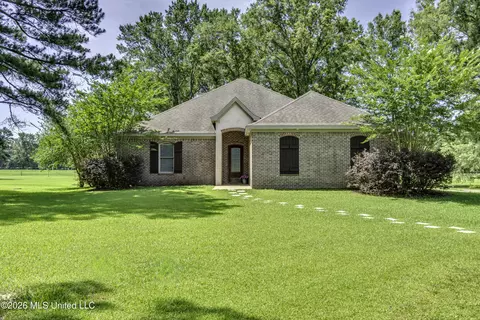 275 Williams Dr, Florence, MS 39073