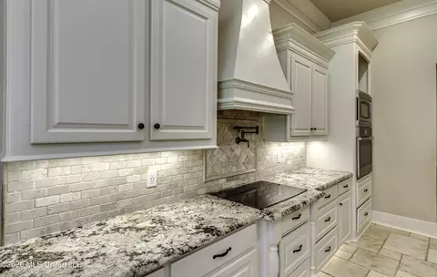 Kitchen - 275 Williams Dr, Florence, MS 39073 photo 3 of 10