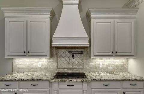 Kitchen - 275 Williams Dr, Florence, MS 39073 photo 7 of 10