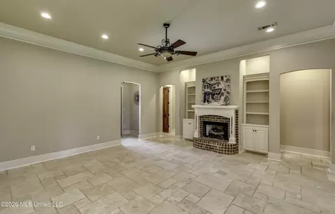 Living - 275 Williams Dr, Florence, MS 39073 photo 3 of 7