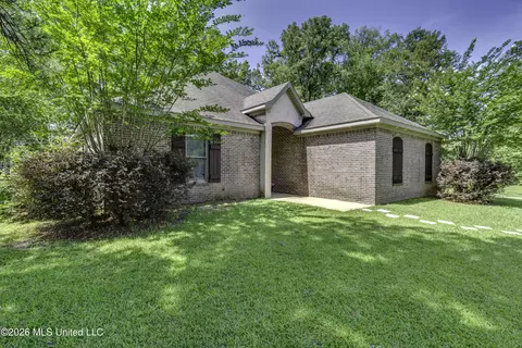 Exterior - 275 Williams Dr, Florence, MS 39073 photo 2 of 12
