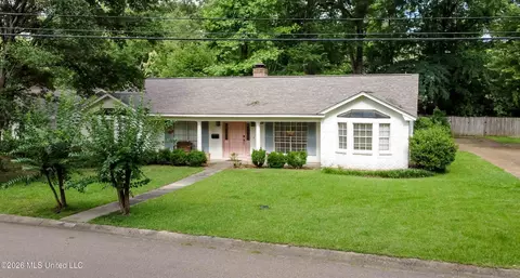 Exterior - 5355 Suffolk Dr, Jackson, MS 39211 photo 3 of 5