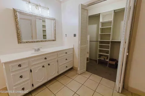 Other - 5355 Suffolk Dr, Jackson, MS 39211 photo 4 of 6