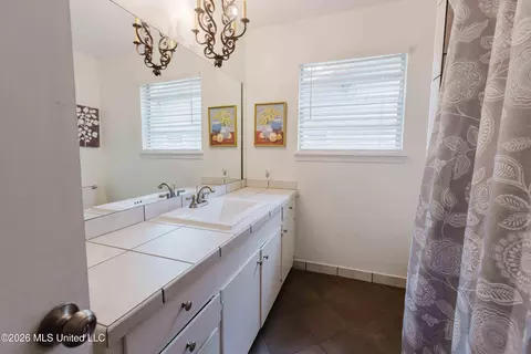 Bath - 5355 Suffolk Dr, Jackson, MS 39211 photo 2 of 2