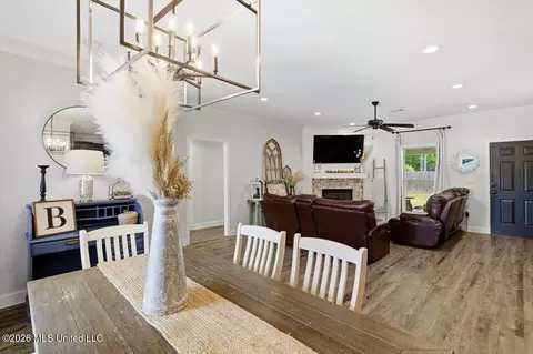 Other - 733 Lexington Dr, Florence, MS 39073 photo 2 of 7