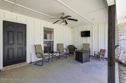 Exterior - 733 Lexington Dr, Florence, MS 39073 photo 6 of 8