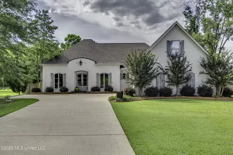 110 Meadow Park Dr, Canton, MS 39046