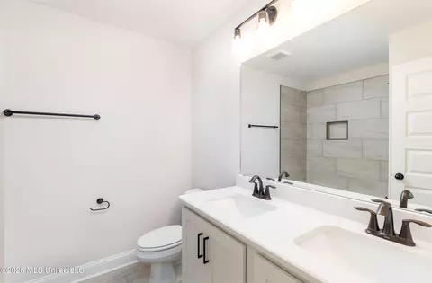 Bath - 7559 John Elliott Ln, Hernando, MS 38632 photo 4 of 4