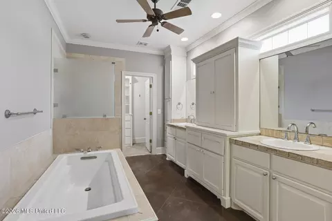 Bath - 12 Waterford Pl, Jackson, MS 39211 photo 1 of 3