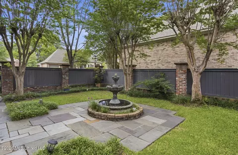 Exterior - 12 Waterford Pl, Jackson, MS 39211 photo 4 of 9