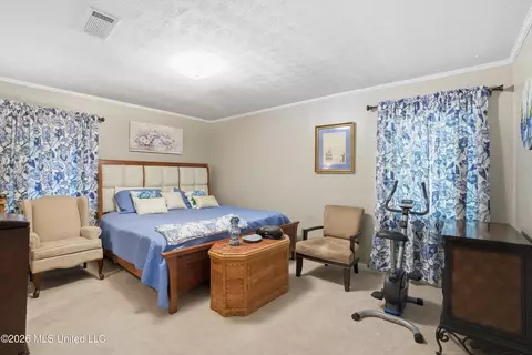 Bedroom - 2491 Ms-16, Carthage, MS 39051 photo 6 of 8