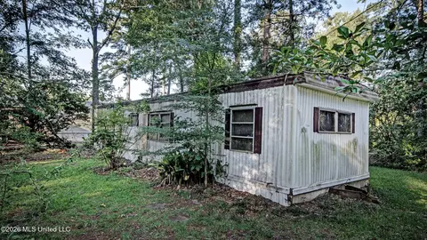 Exterior - 331 Lake Harbor Rd, Brandon, MS 39047 photo 3 of 15