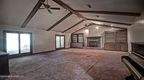 Living - 331 Lake Harbor Rd, Brandon, MS 39047 photo 1 of 4