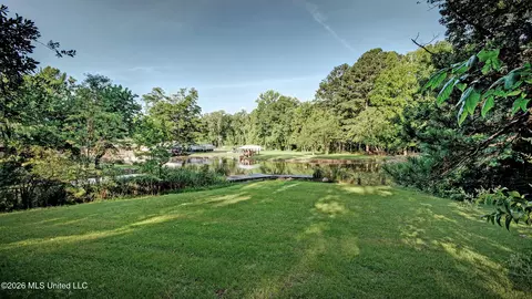 Exterior - 331 Lake Harbor Rd, Brandon, MS 39047 photo 7 of 15