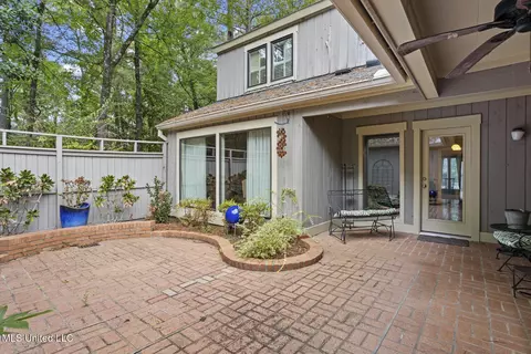 Exterior - 47 Eastbrooke St, Jackson, MS 39216 photo 2 of 5