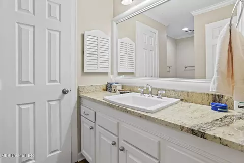Bath - 47 Eastbrooke St, Jackson, MS 39216 photo 2 of 2