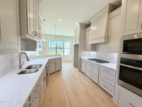 Kitchen - 134 Mission Park Dr, Madison, MS 39110 photo 1 of 5