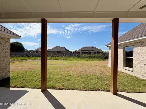 Exterior - 134 Mission Park Dr, Madison, MS 39110 photo 4 of 5