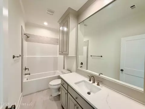 Bath - 134 Mission Park Dr, Madison, MS 39110 photo 7 of 7