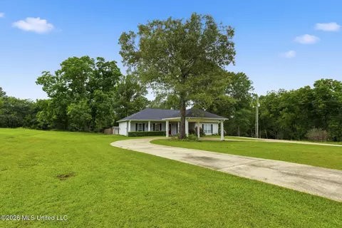512 Stokes Rd, Ridgeland, MS 39157