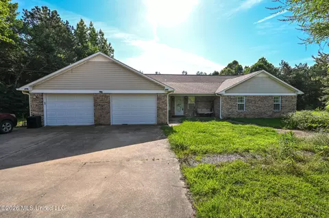 65 Chewalla Lake Rd, Holly Springs, MS 38635