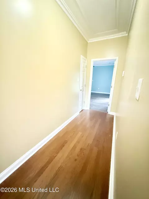 Entry Way - 2465 Pryor St, Grenada, MS 38901 photo 1 of 1