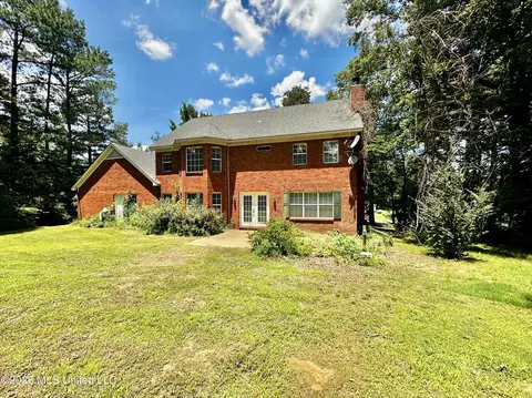 Exterior - 8863 Sheltowee Trl, Hernando, MS 38632 photo 3 of 7