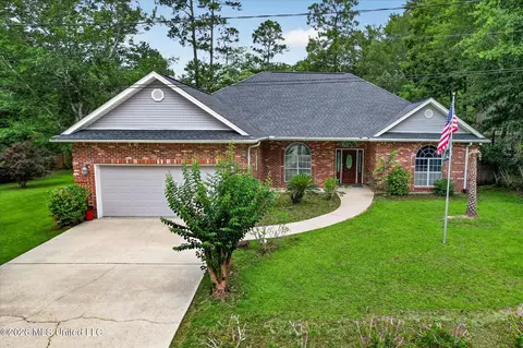 6410 Iona St, Diamondhead, MS 39525