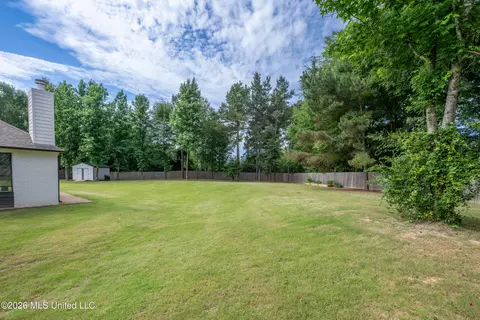 Exterior - 3819 Fieldstream Dr, Olive Branch, MS 38654 photo 8 of 10