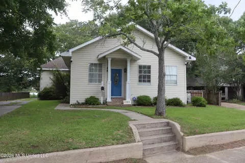 2303 Pascagoula St, Pascagoula, MS 39567