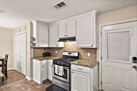 Other - 6 Canary Pl, Jackson, MS 39204 photo 5 of 8