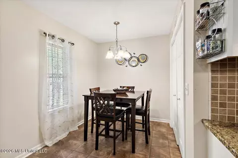 Dining - 6 Canary Pl, Jackson, MS 39204 photo 1 of 1