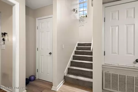 Entry Way - 6 Canary Pl, Jackson, MS 39204 photo 2 of 2
