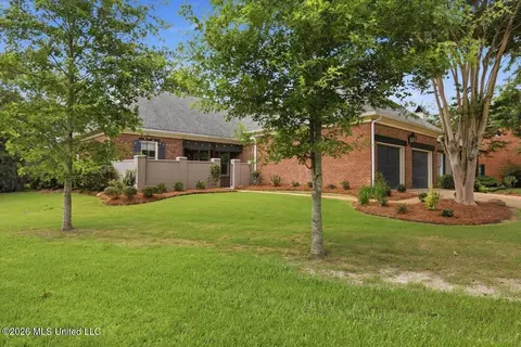 Exterior - 115 Camden Ct, Madison, MS 39110 photo 3 of 13