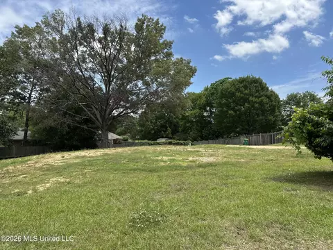 322 Semoia Ln #LU, Ridgeland, MS 39157