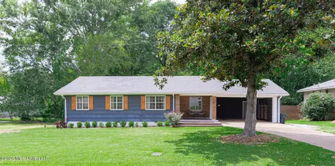 4211 Berlin Dr, Jackson, MS 39211