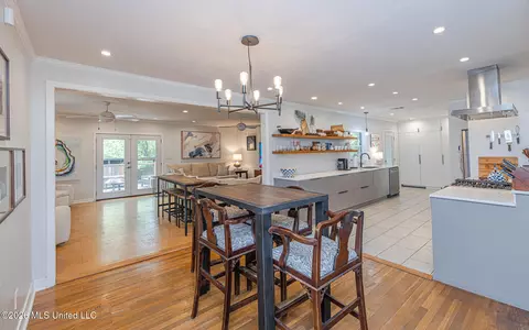 Dining - 4211 Berlin Dr, Jackson, MS 39211 photo 5 of 5