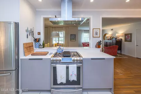 Kitchen - 4211 Berlin Dr, Jackson, MS 39211 photo 2 of 4