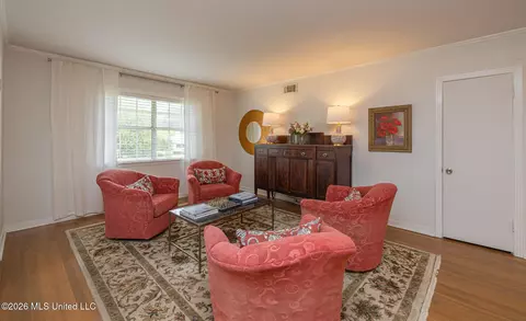 Living - 4211 Berlin Dr, Jackson, MS 39211 photo 1 of 4