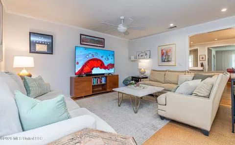 Living - 4211 Berlin Dr, Jackson, MS 39211 photo 3 of 4