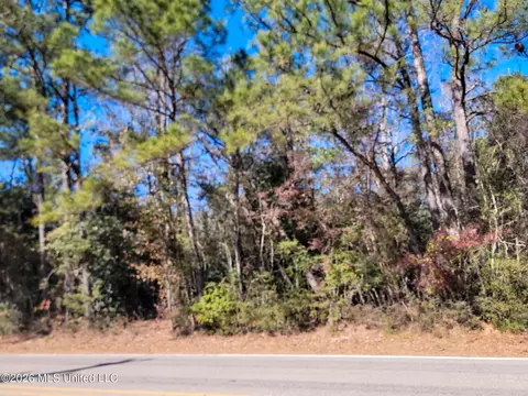97165 Kapalama Dr, Diamondhead, MS 39525