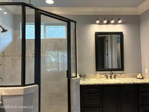 Bath - 7444 Turnberry Dr, Diamondhead, MS 39525 photo 1 of 3