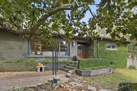 4215 Athens Dr, Jackson, MS 39211
